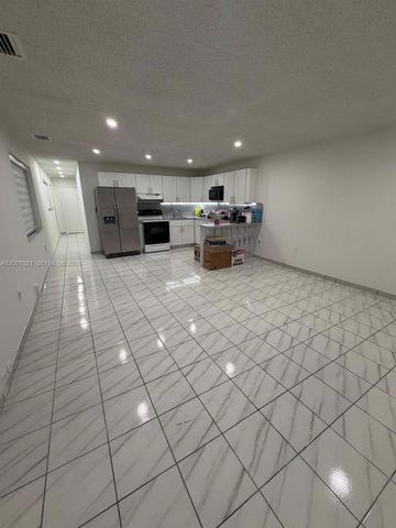 11511 SW 180th St, Miami, FL 33157