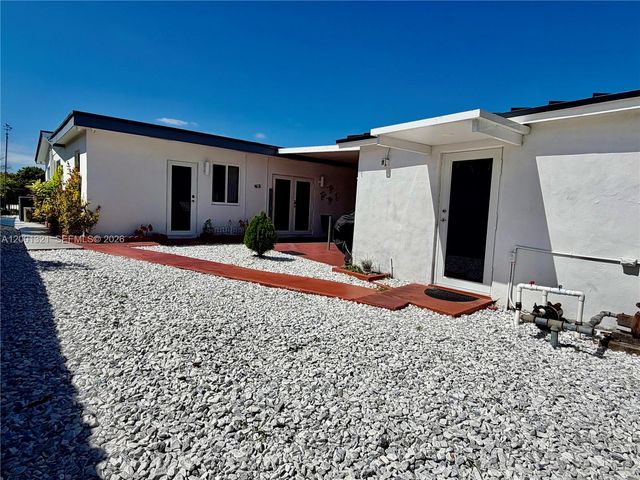 11511 SW 180th St, Miami, FL 33157