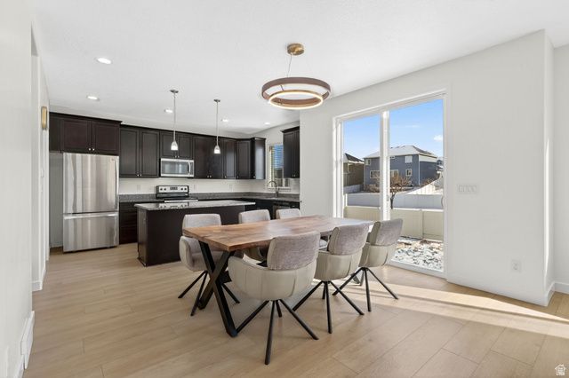 834 W DAYLIGHT DRIVE DR, Bluffdale, UT 84065