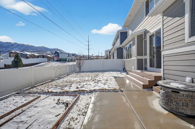 834 W DAYLIGHT DRIVE DR, Bluffdale, UT 84065