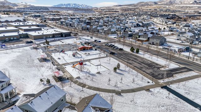 834 W DAYLIGHT DRIVE DR, Bluffdale, UT 84065