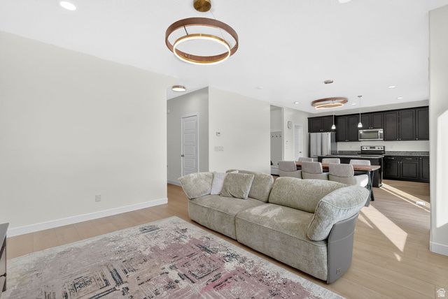 834 W DAYLIGHT DRIVE DR, Bluffdale, UT 84065