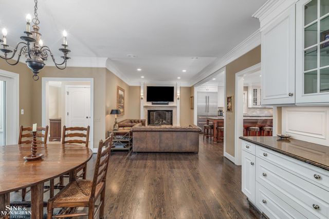 11 Dodge Place Place, Grosse Pointe, MI 48230