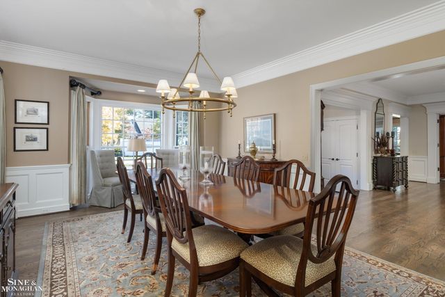 11 Dodge Place Place, Grosse Pointe, MI 48230