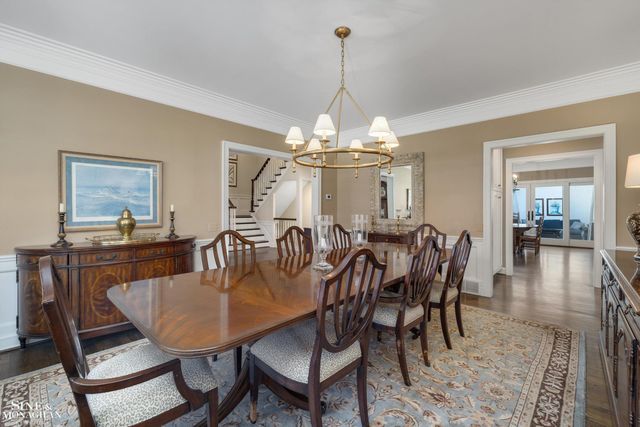 11 Dodge Place Place, Grosse Pointe, MI 48230