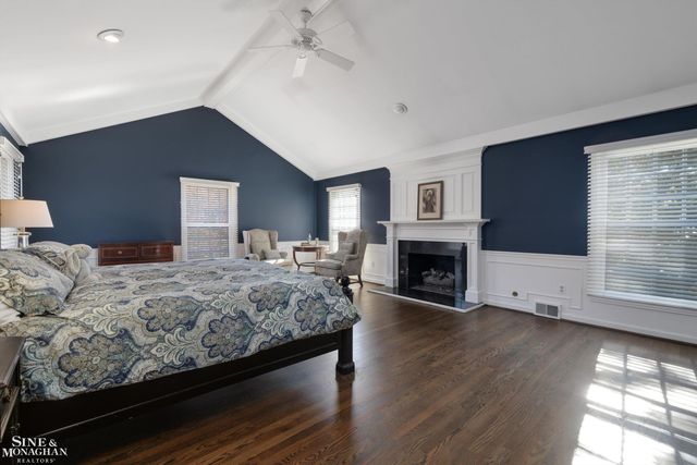 11 Dodge Place Place, Grosse Pointe, MI 48230