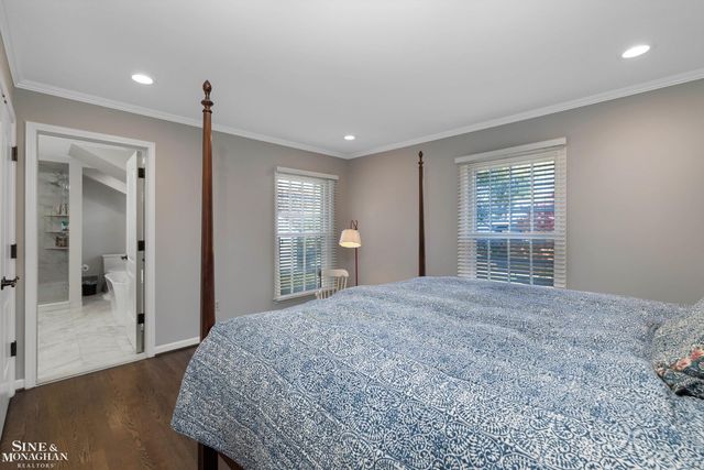 11 Dodge Place Place, Grosse Pointe, MI 48230