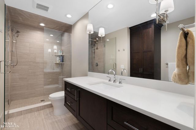 11 Dodge Place Place, Grosse Pointe, MI 48230