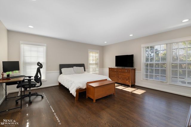 11 Dodge Place Place, Grosse Pointe, MI 48230