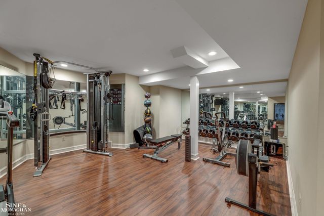 11 Dodge Place Place, Grosse Pointe, MI 48230