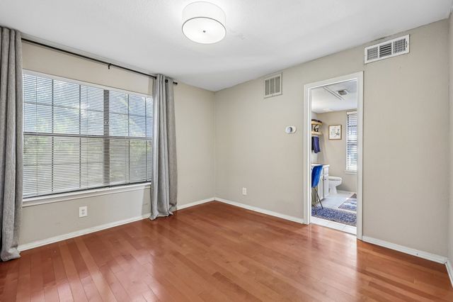 5200 Martel Avenue 24B, Dallas, TX 75206