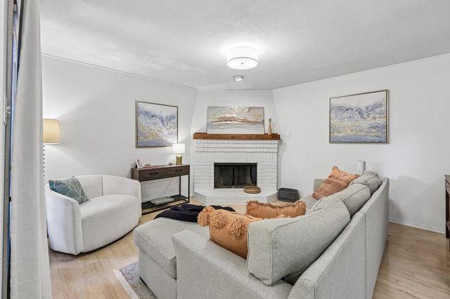 5200 Martel Avenue 24B, Dallas, TX 75206