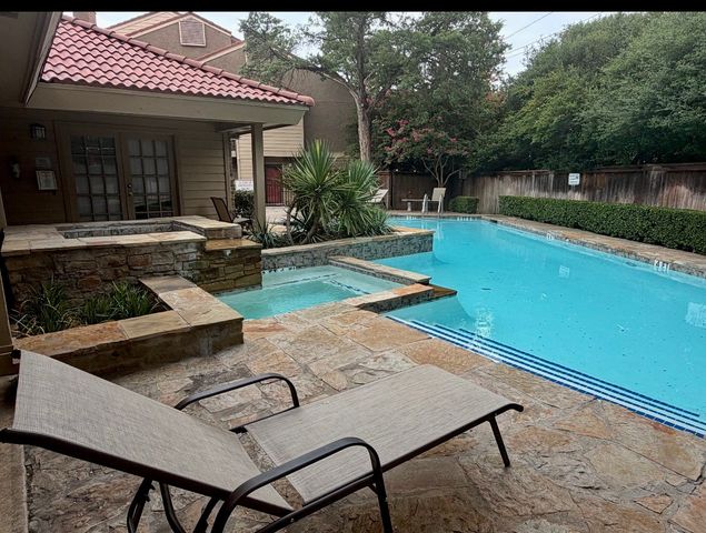 5200 Martel Avenue 24B, Dallas, TX 75206