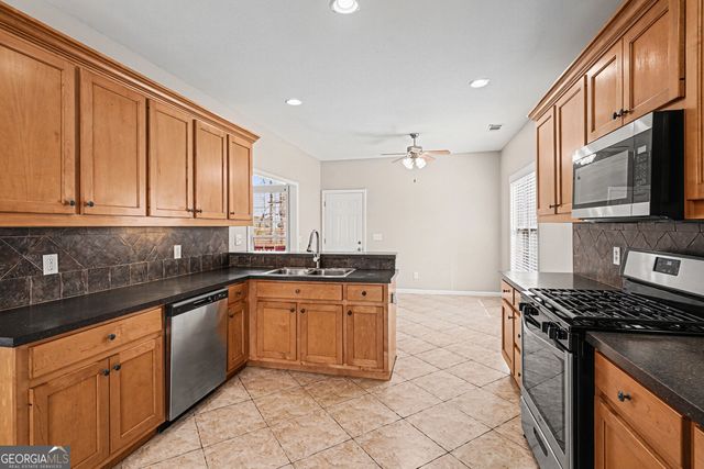 159 Sable Trace Trail, Acworth, GA 30102