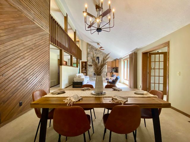 561 E Spring Street, Neosho, MO 64850