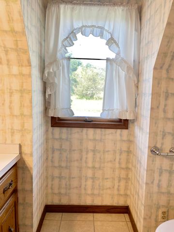 561 E Spring Street, Neosho, MO 64850