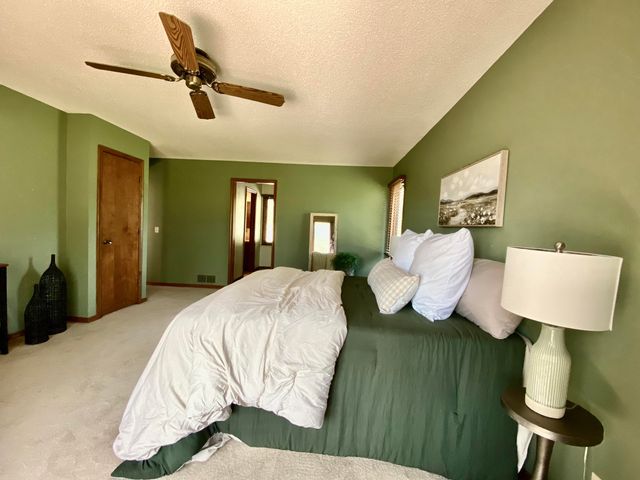 561 E Spring Street, Neosho, MO 64850