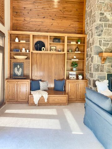 561 E Spring Street, Neosho, MO 64850