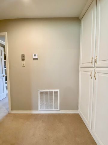 561 E Spring Street, Neosho, MO 64850