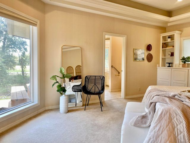 561 E Spring Street, Neosho, MO 64850