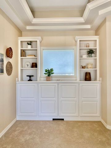 561 E Spring Street, Neosho, MO 64850