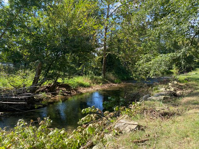 561 E Spring Street, Neosho, MO 64850