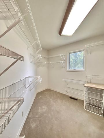 561 E Spring Street, Neosho, MO 64850