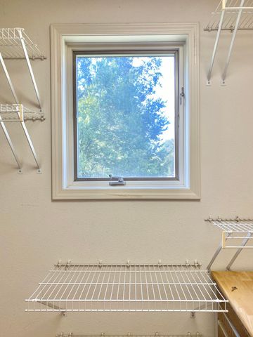 561 E Spring Street, Neosho, MO 64850