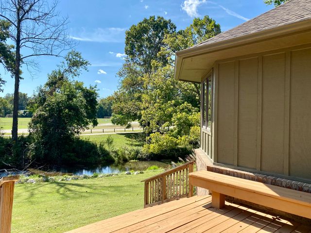 561 E Spring Street, Neosho, MO 64850