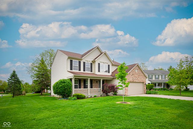 6511 Hyde Park Drive, Zionsville, IN 46077