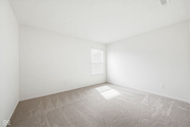 6511 Hyde Park Drive, Zionsville, IN 46077