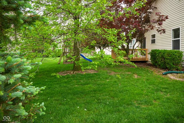 6511 Hyde Park Drive, Zionsville, IN 46077