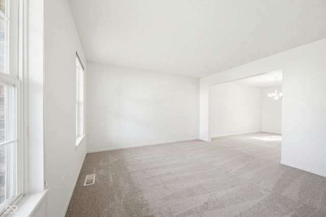 6511 Hyde Park Drive, Zionsville, IN 46077