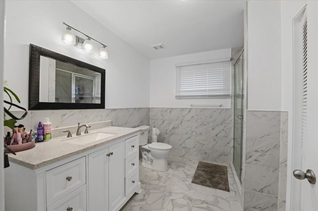 4138 County Road 1083, Celeste, TX 75423