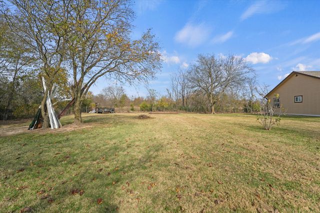 4138 County Road 1083, Celeste, TX 75423