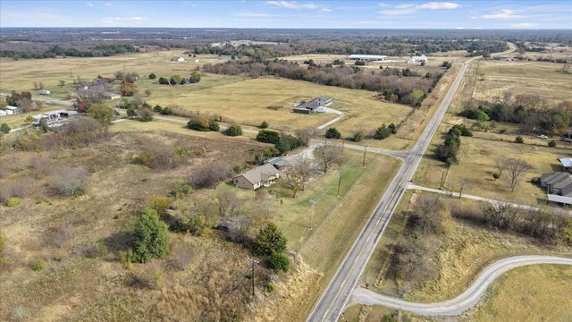 4138 County Road 1083, Celeste, TX 75423