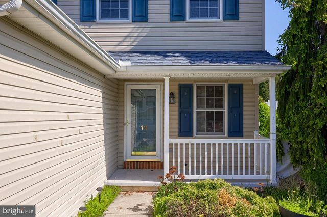 19 ARROW CRT., Jonestown, PA 17038