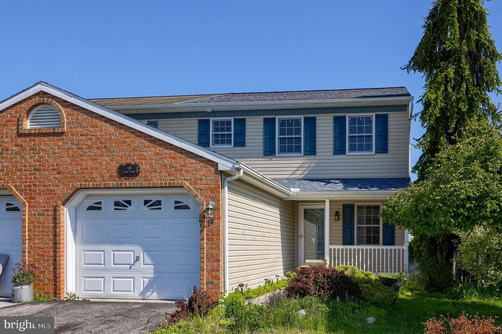19 ARROW CRT., Jonestown, PA 17038