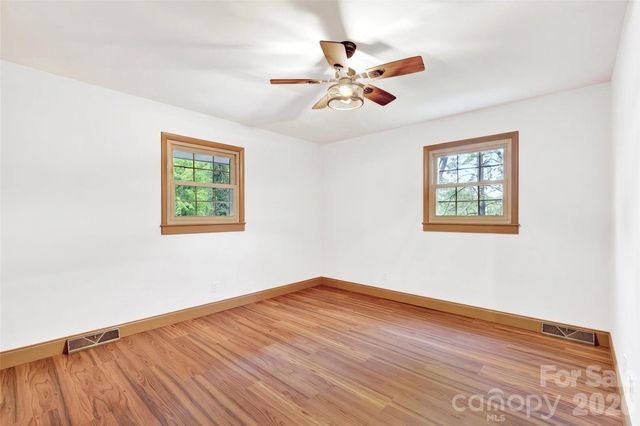 3781 S 226 Highway, Bakersville, NC 28705