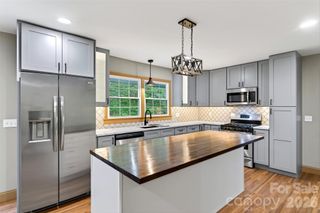 3781 S 226 Highway, Bakersville, NC 28705
