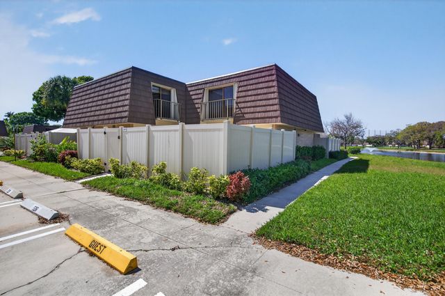 7811 78th Way, West Palm Beach, FL 33407