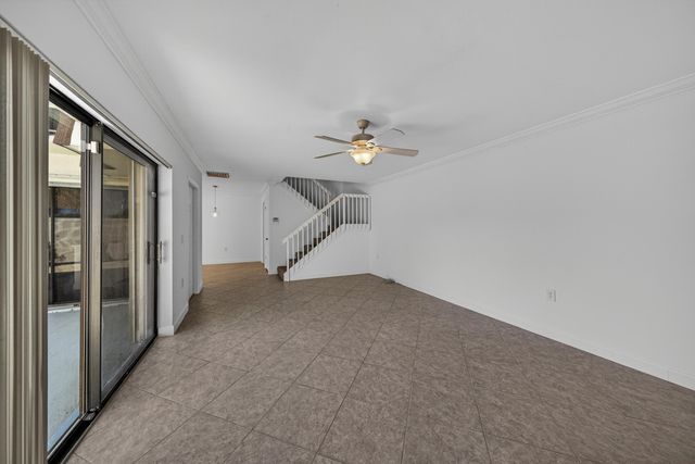 7811 78th Way, West Palm Beach, FL 33407