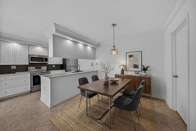 7811 78th Way, West Palm Beach, FL 33407