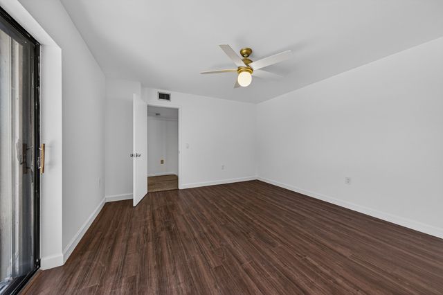 7811 78th Way, West Palm Beach, FL 33407