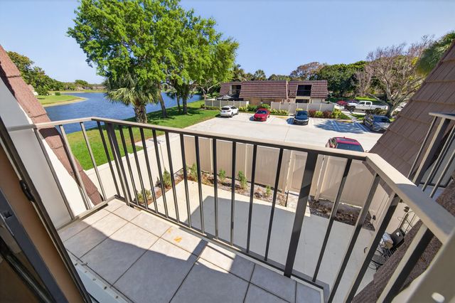 7811 78th Way, West Palm Beach, FL 33407