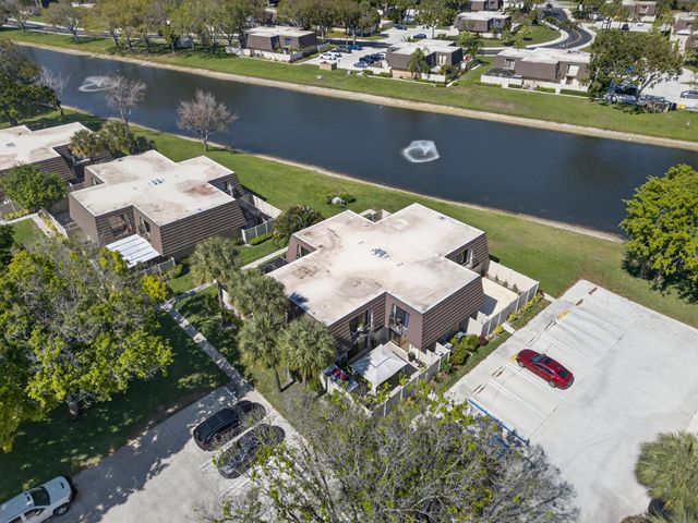 7811 78th Way, West Palm Beach, FL 33407