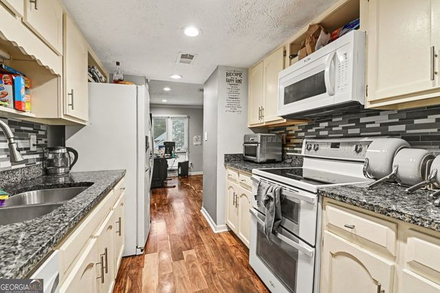 3257 Clairmont North NE, Brookhaven, GA 30329