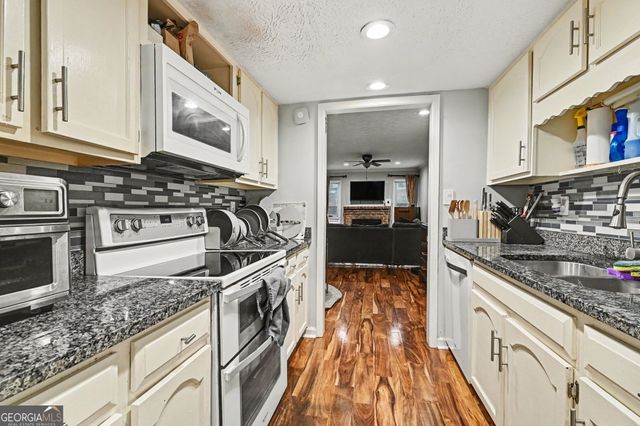 3257 Clairmont North NE, Brookhaven, GA 30329