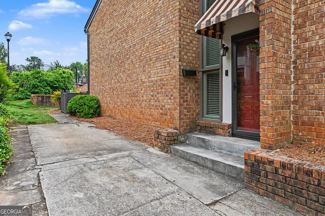 3257 Clairmont North NE, Brookhaven, GA 30329