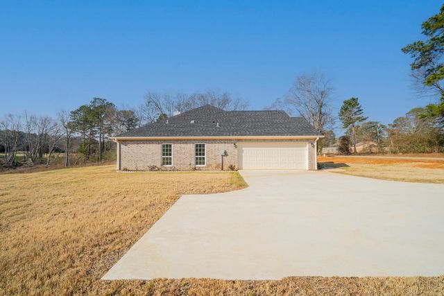 628 Borders Rd, Longview, TX 75603